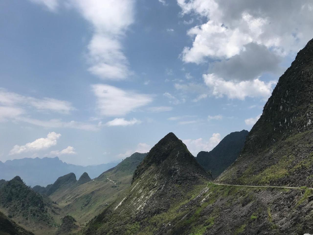 Central Backpackers Hostel Ha Giang Luaran gambar