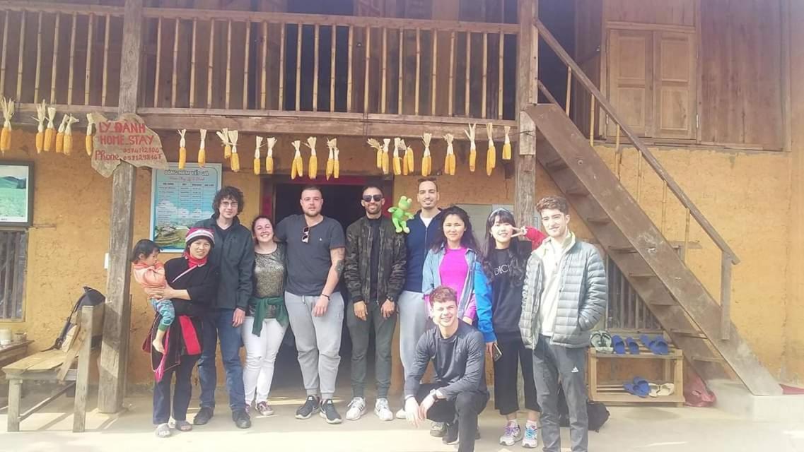 Central Backpackers Hostel Ha Giang Luaran gambar