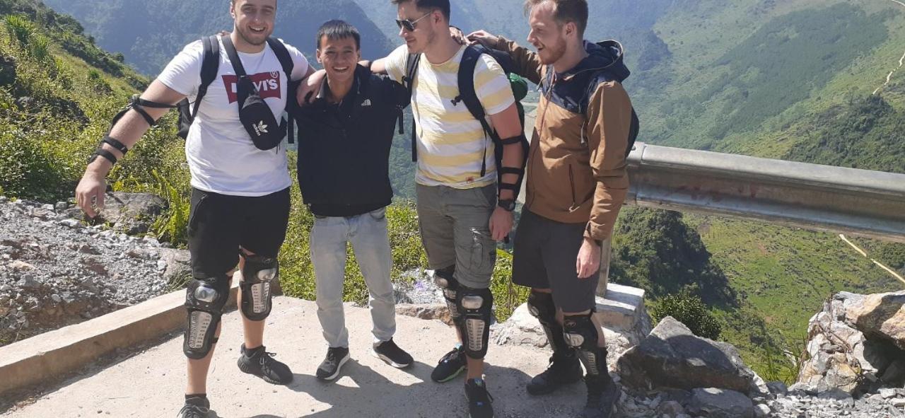Central Backpackers Hostel Ha Giang Luaran gambar